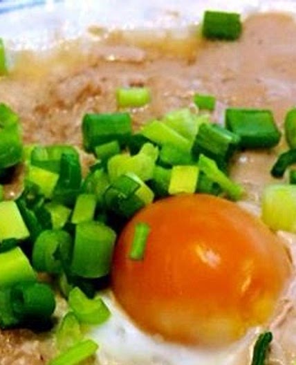 Hakka Steamed Minced Meat with Salted Egg 咸蛋蒸猪肉 by Anna Tan