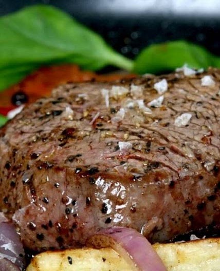 Bistecca e insalata
