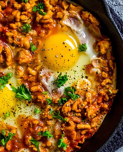 Keto Turkey and Egg Breakfast Skillet