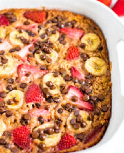 Strawberry Banana Baked Oatmeal