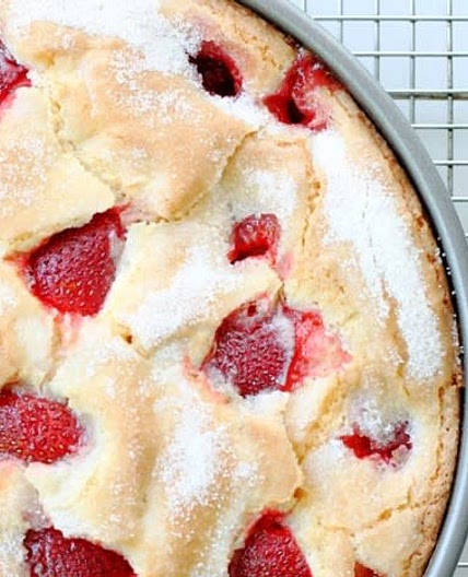 French Strawberry Cake