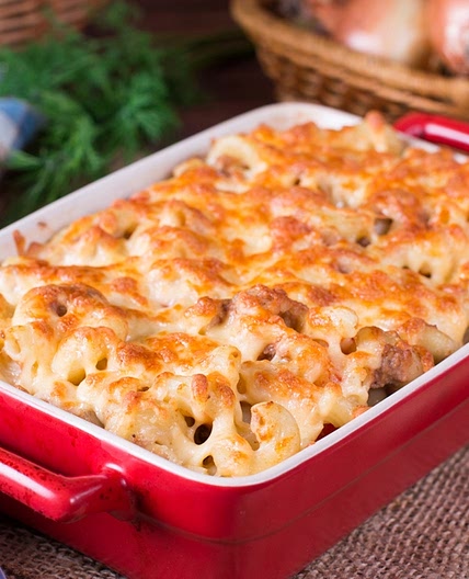 Макароны с паштетом и сыром в духовке