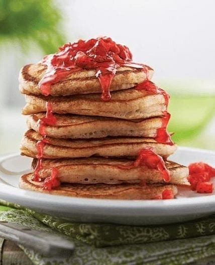 Pancakes With Fresh Strawberry Syrup
