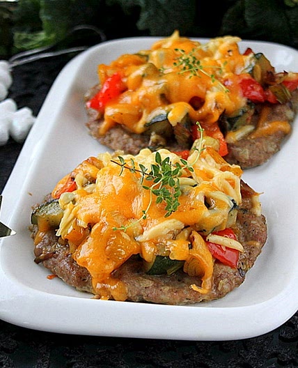 Котлеты “Генеральские” с овощами и сыром