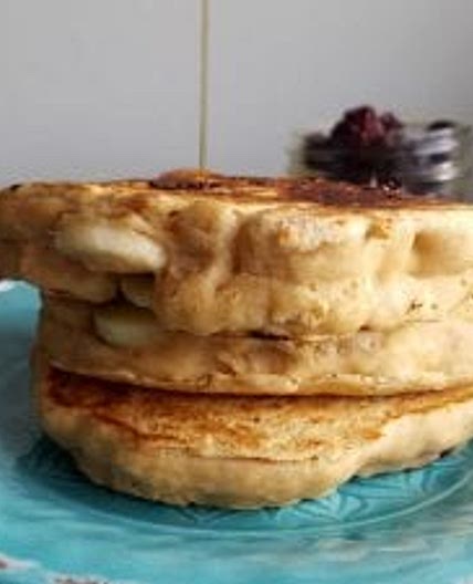 4-Ingredient Fluffy Vegan Protein Pancakes