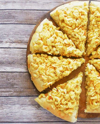 Vegan Mac & Cheese Pizza with Potato Chip Topping