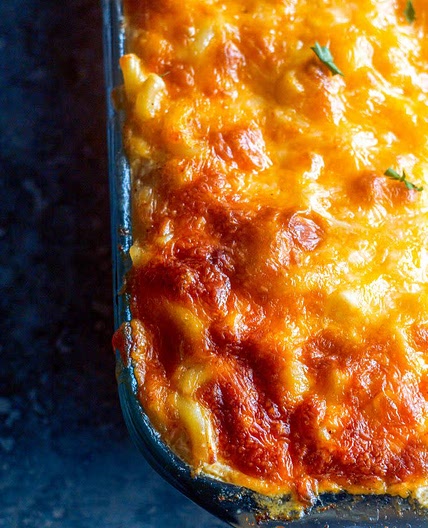 AUNTIE'S FAMOUS BAKED MAC N' CHEESE
