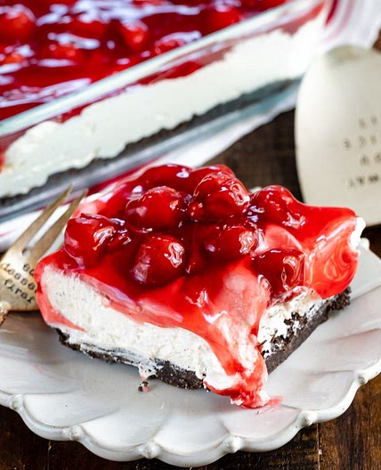 No Bake Cherry Cheesecake Dessert