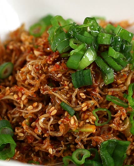 Myeolchi-muchim