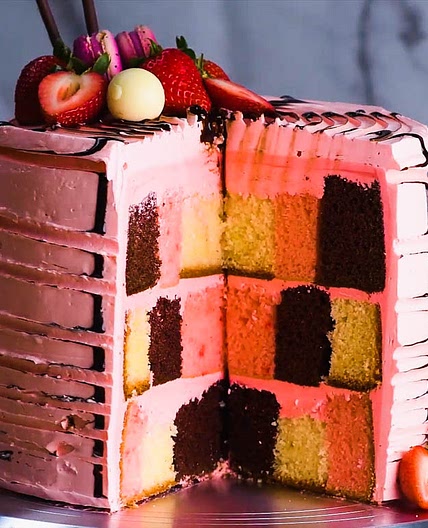 3 Yummy Flavors, 3 Clever Hacks, One Ultimate Neapolitan Cake!