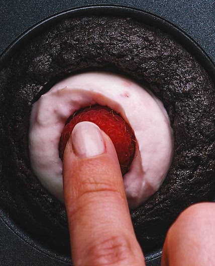 Raspberry Cheesecake Cookie Bowls
