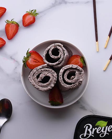 Rolled Ice Cream Dessert