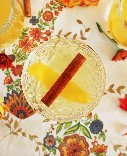 White Slow Cooker Mulled Wine