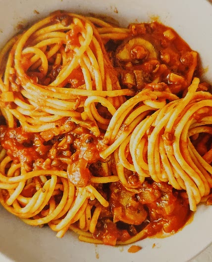 VEGGIE SPAGHETTI BOLOGNESE