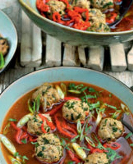 Meatballs in ginger-soy broth