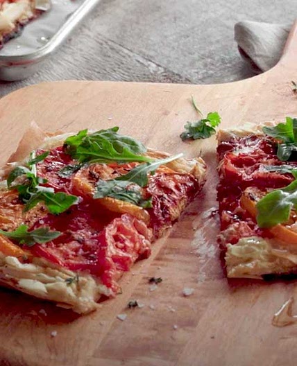 TOMATO PHYLLO PIZZA