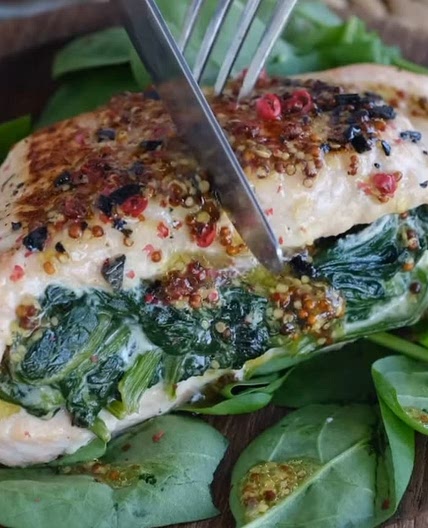 salmone, spinaci e feta