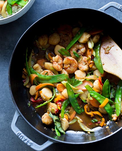 Whole30 Shrimp and Scallop Stir Fry