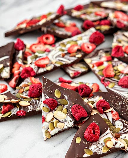 Superfoods Fruit and Nut Bark