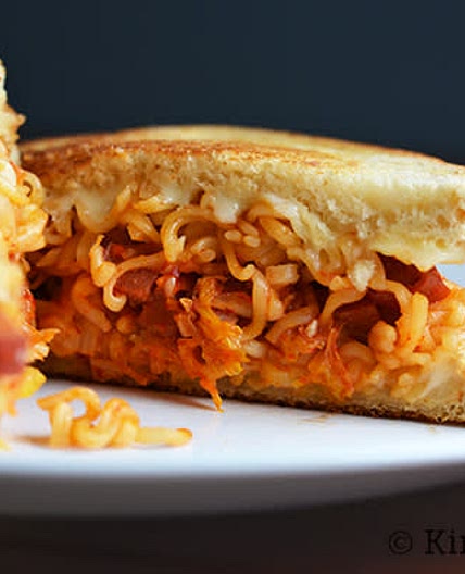 Willy’s Ramen Sandwich 