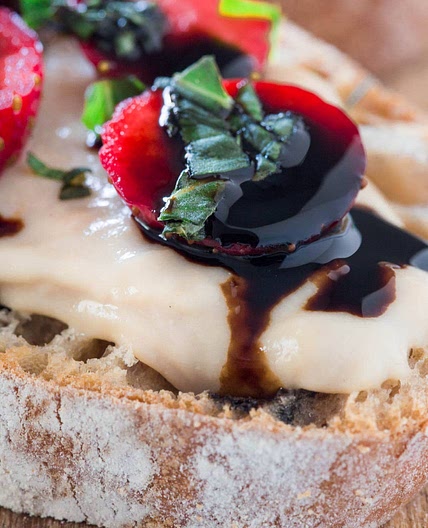 Vegan Crostini