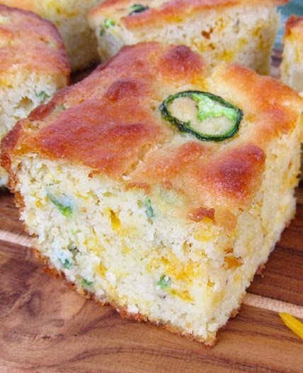 Cheddar Jalapeño Keto Cornbread