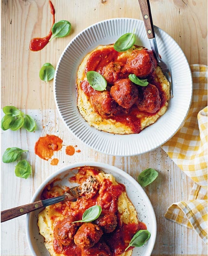 RICOTTA ZUCCHINI MEATBALLS IN TOMATO SAUCE