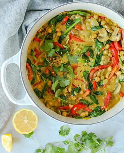 Spinach, Mushroom & Chickpea Coconut Curry