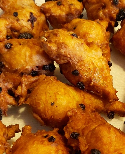 Oliebollen (Dutch Doughnuts)