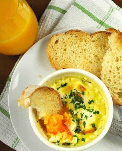 Baked Eggs with Cheese and Spinach