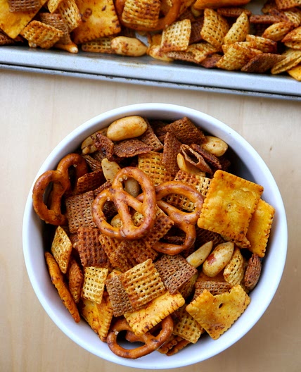 Spicy Sriracha Chex Mix