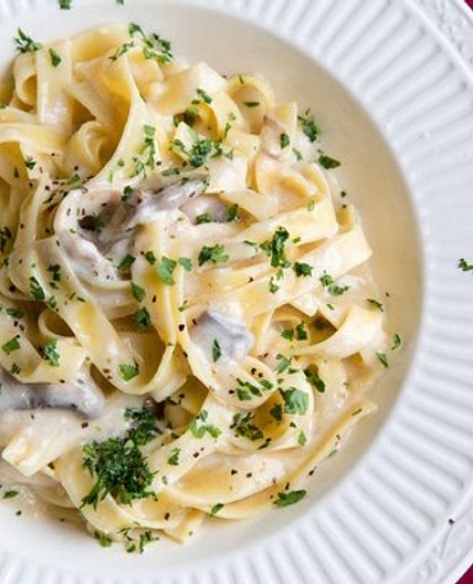 Fettuccine Alfredo