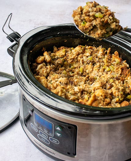 Slow Cooker Thanksgiving Stuffing