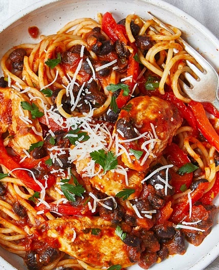 Spaghetti with Halloumi, Black Beans and Spicy Tomato Sauce