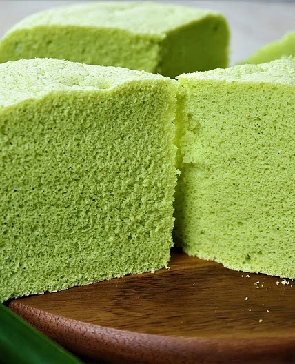 蒸班兰米糕 Steamed Pandan Rice Cake