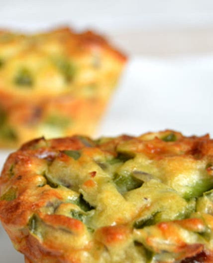 Brunch muffins aux oeufs et poivrons verts
