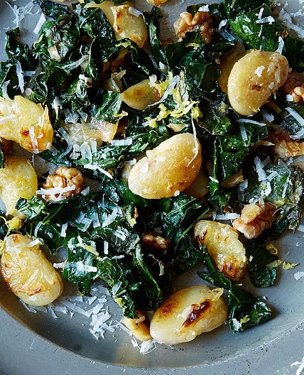Roasted Garlic Kale Beans