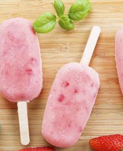 Helado casero polo de fresa