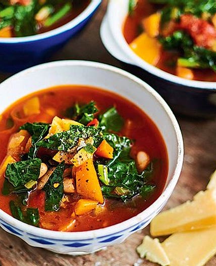 Fixe Grünkohl-Minestrone