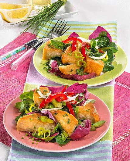 Deftiger Brotsalat