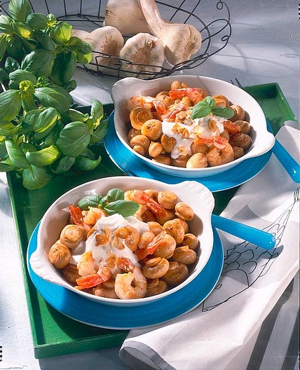Pilz-Pfännchen mit Garnelen & Knobi-Dip