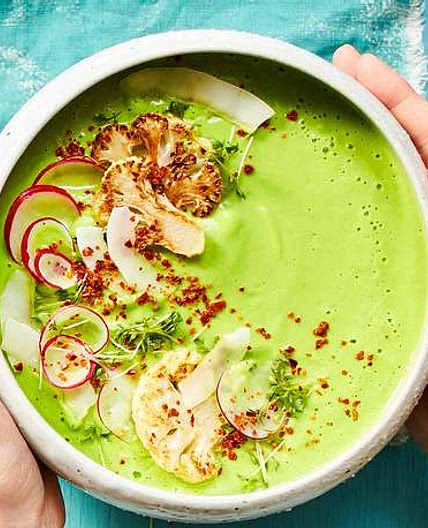 Blumenkohl-Kokos-Suppe mit Spinat