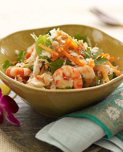 Vietnam: Hähnchen-Garnelen-Salat