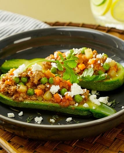 Calabacitas Rellenas de Picadillo
