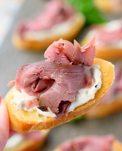 Roast Beef Crostini