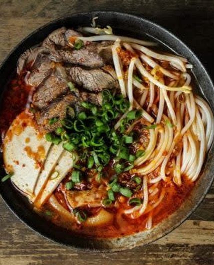 Vietnamese Spicy Beef Noodle Soup (Bun Bo Hue)