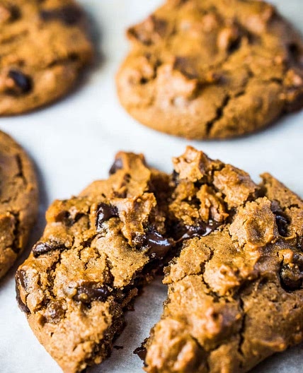 Flourless Chickpea Peanut Butter Cookies