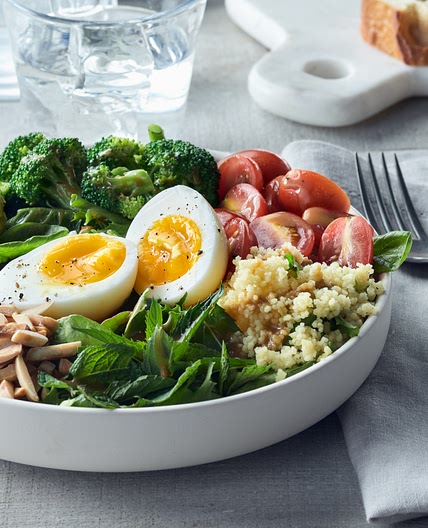 Bol de salade méditerranéenne