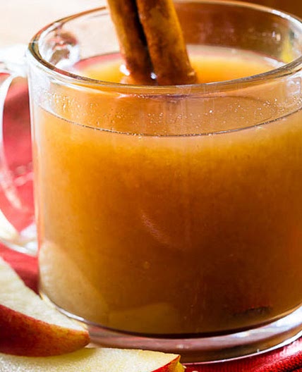 Cidre de pommes (sans alcool) à la mijoteuse