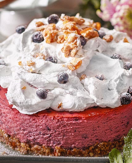 Heidelbeer-Baiser-Torte